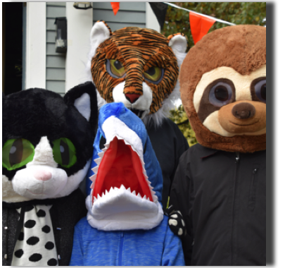 Handling out treats during the annual Heritage Days Halloween Fun Fest! Handling out treats during the annual Heritage Days Halloween Fun Fest!